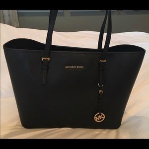 Michael Kors Large Jersey laptop tote in black